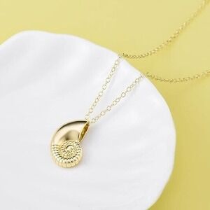 Golden Shell Necklace Sea Witch Pendant‎ Necklace